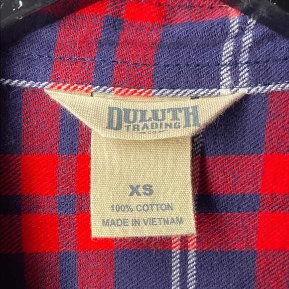 Duluth Classic Red Navy Plaid Men's Shirt Button Down Size XS - Picture 2 of 7